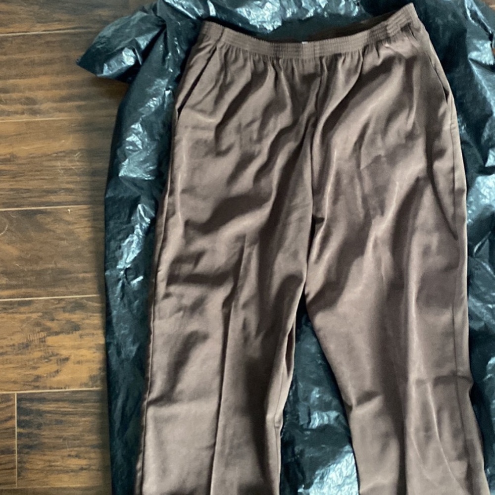 Polyester blend alfred dunner size 16 straight leg slacks